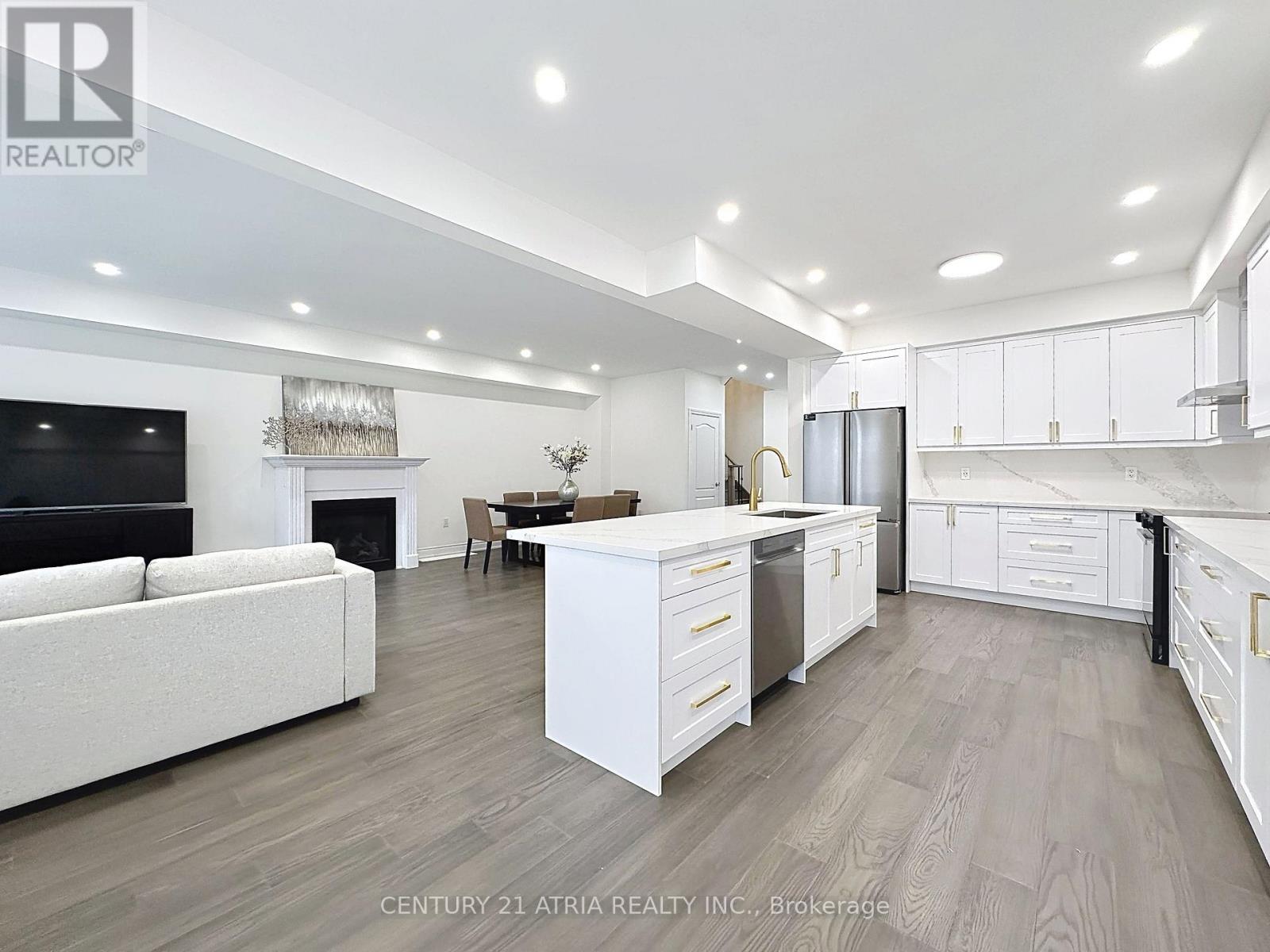 14 Heritage Street, Bradford West Gwillimbury, Ontario  L3Z 0X5 - Photo 16 - N12906172