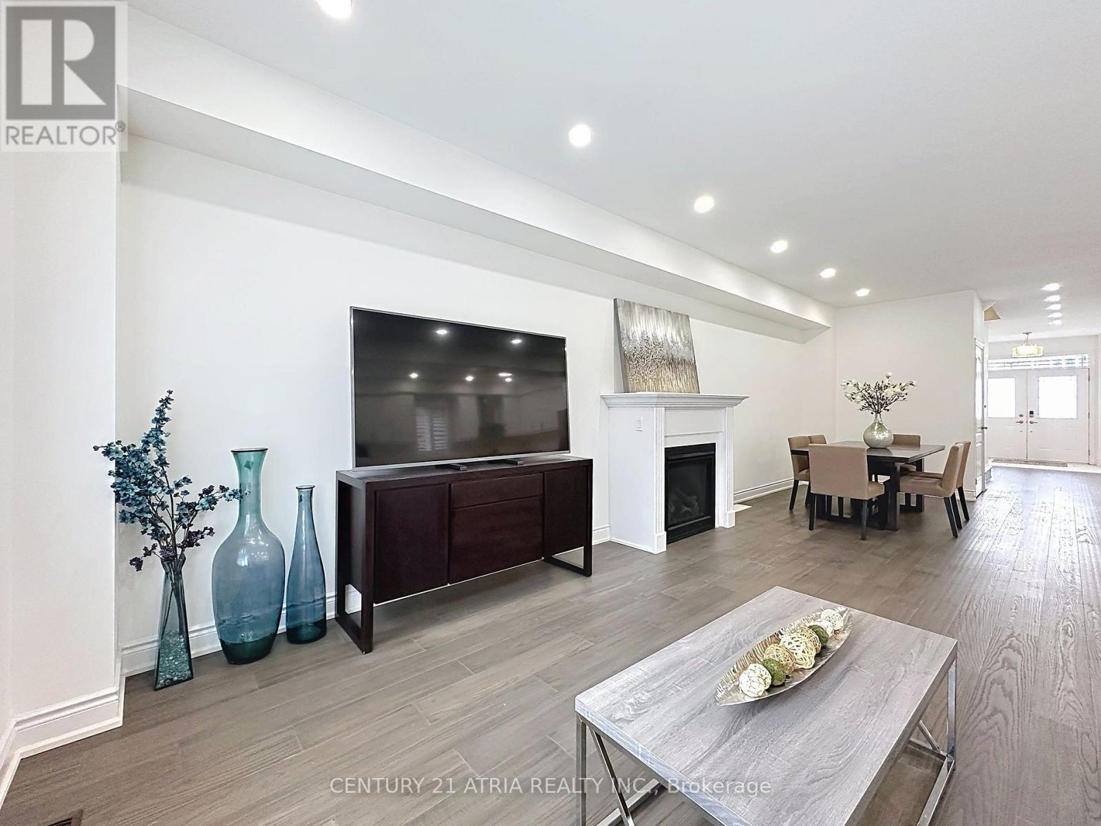 14 Heritage Street, Bradford West Gwillimbury, Ontario  L3Z 0X5 - Photo 22 - N12906172