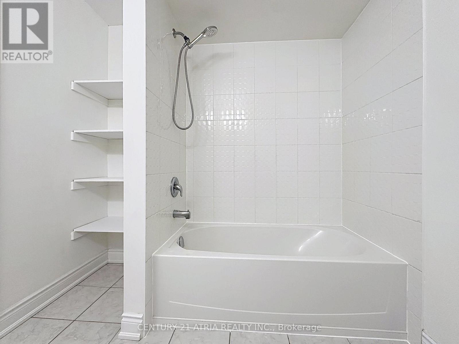 14 Heritage Street, Bradford West Gwillimbury, Ontario  L3Z 0X5 - Photo 36 - N12906172