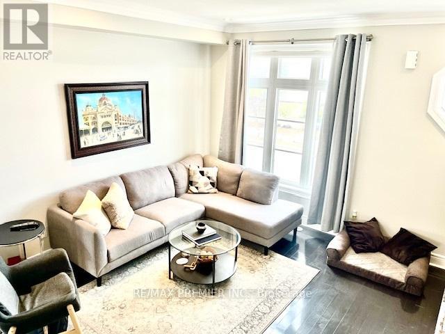 835a Oxford Street, Toronto, Ontario  M8Z 0B3 - Photo 15 - W12906118