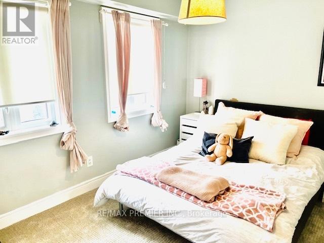 835a Oxford Street, Toronto, Ontario  M8Z 0B3 - Photo 19 - W12906118