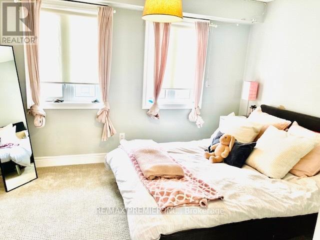 835a Oxford Street, Toronto, Ontario  M8Z 0B3 - Photo 20 - W12906118