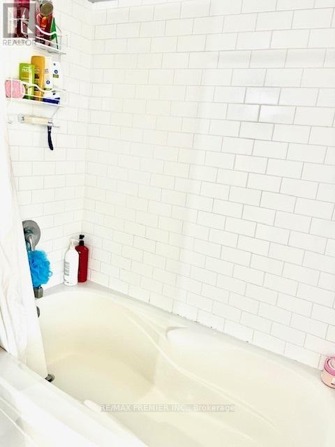 835a Oxford Street, Toronto, Ontario  M8Z 0B3 - Photo 24 - W12906118