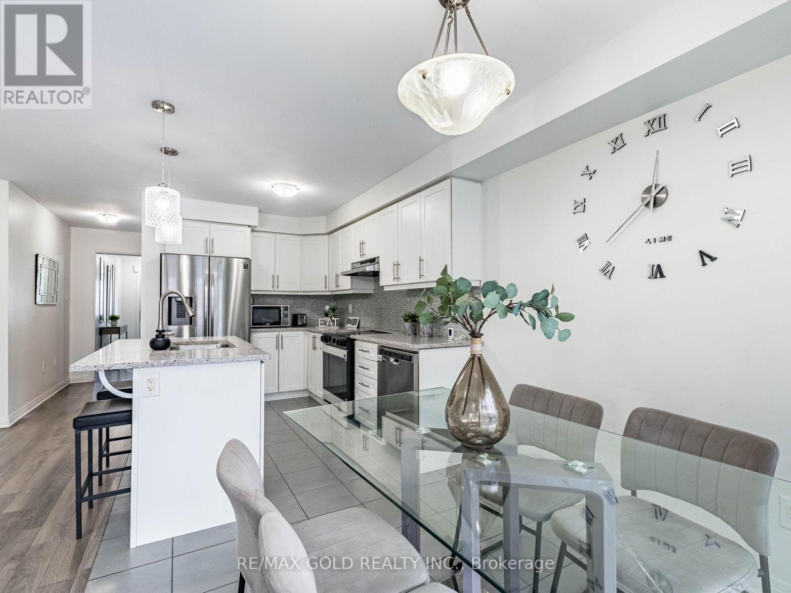 19 Lothbury Drive, Brampton, Ontario  L7A 4G7 - Photo 14 - W12906160