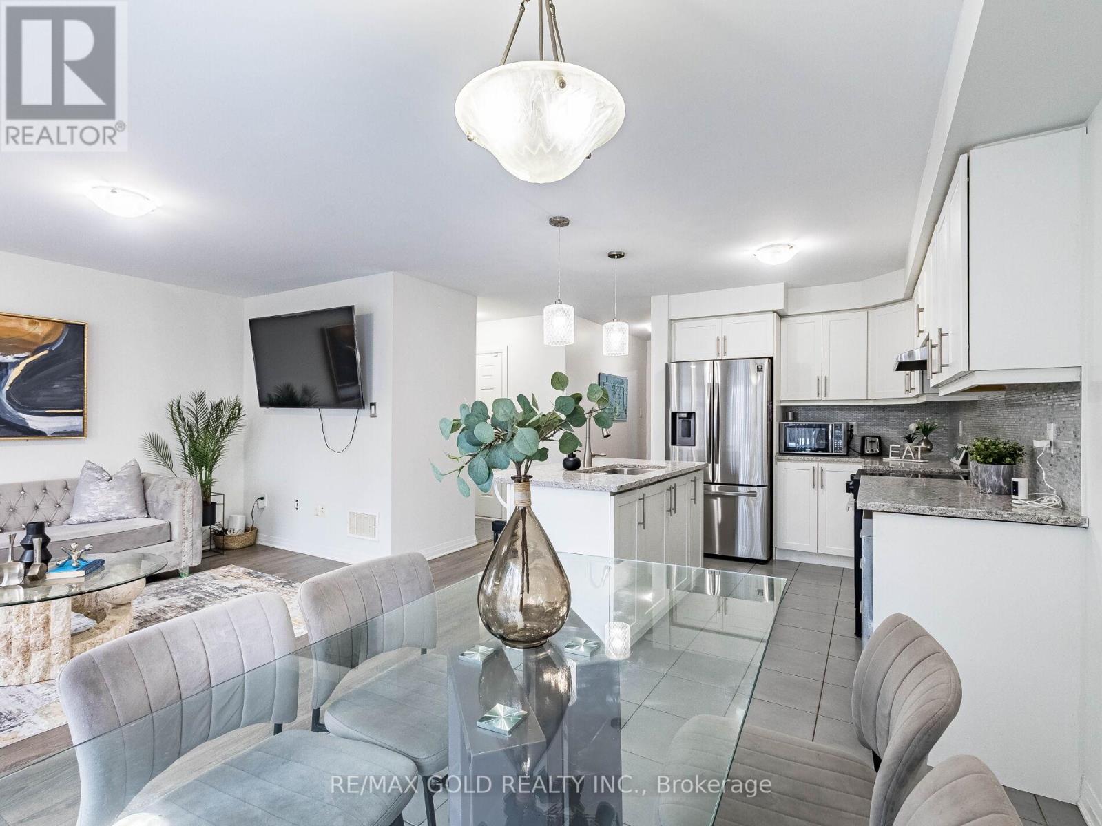 19 Lothbury Drive, Brampton, Ontario  L7A 4G7 - Photo 15 - W12906160