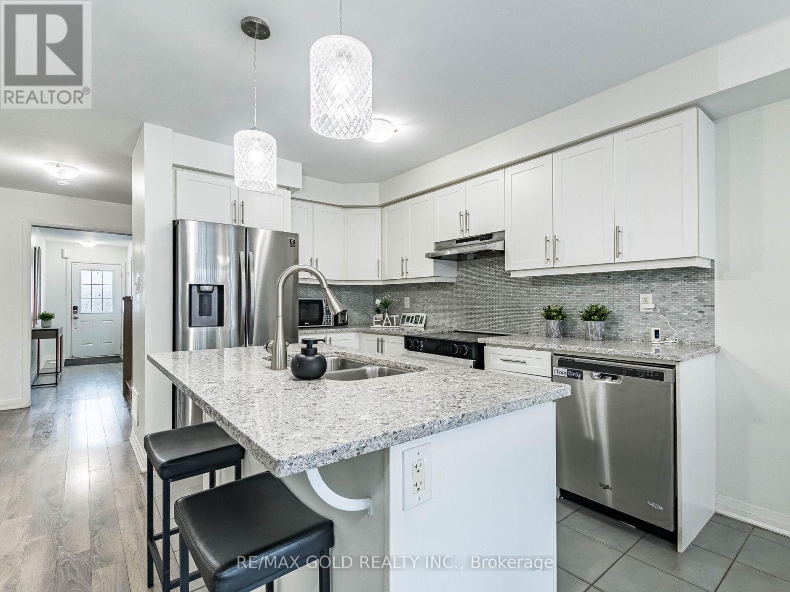 19 Lothbury Drive, Brampton, Ontario  L7A 4G7 - Photo 18 - W12906160