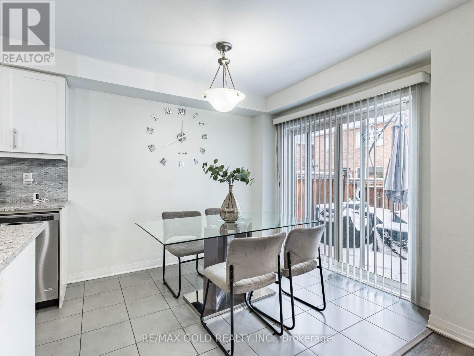 19 Lothbury Drive, Brampton, Ontario  L7A 4G7 - Photo 19 - W12906160