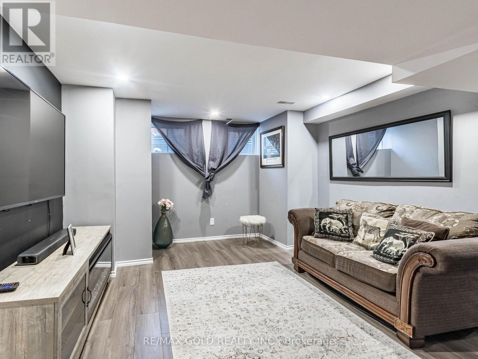 19 Lothbury Drive, Brampton, Ontario  L7A 4G7 - Photo 34 - W12906160