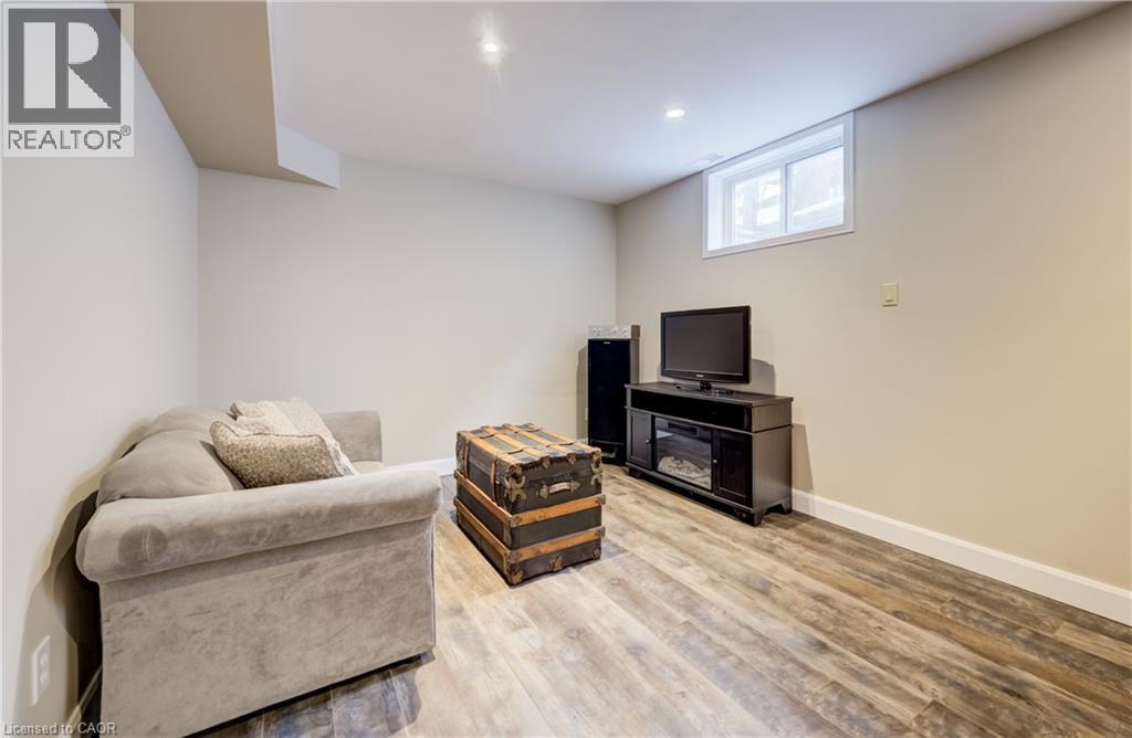 10 Clarke Street, Elora, Ontario  N0B 1S0 - Photo 34 - 40810736