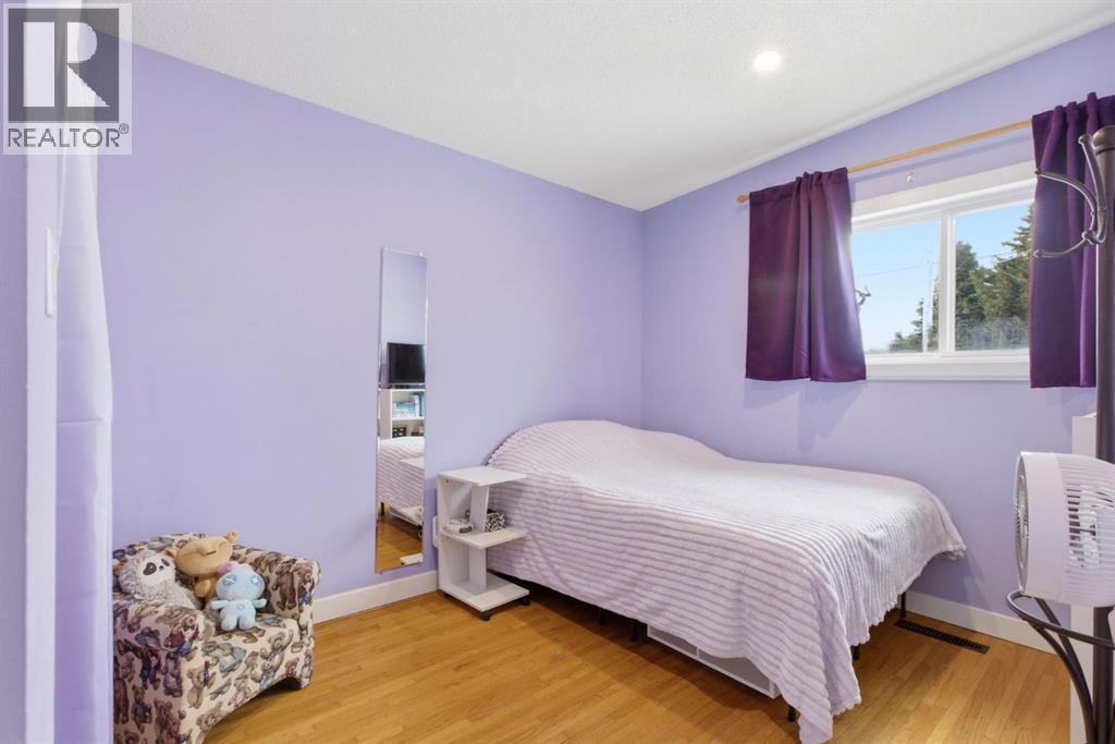 623 104 Avenue Sw, Calgary, Alberta  T2W 0A4 - Photo 17 - A2293626