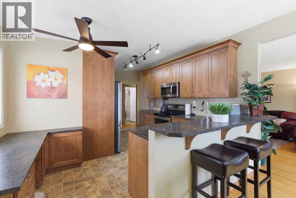 623 104 Avenue Sw, Calgary, Alberta  T2W 0A4 - Photo 10 - A2293626