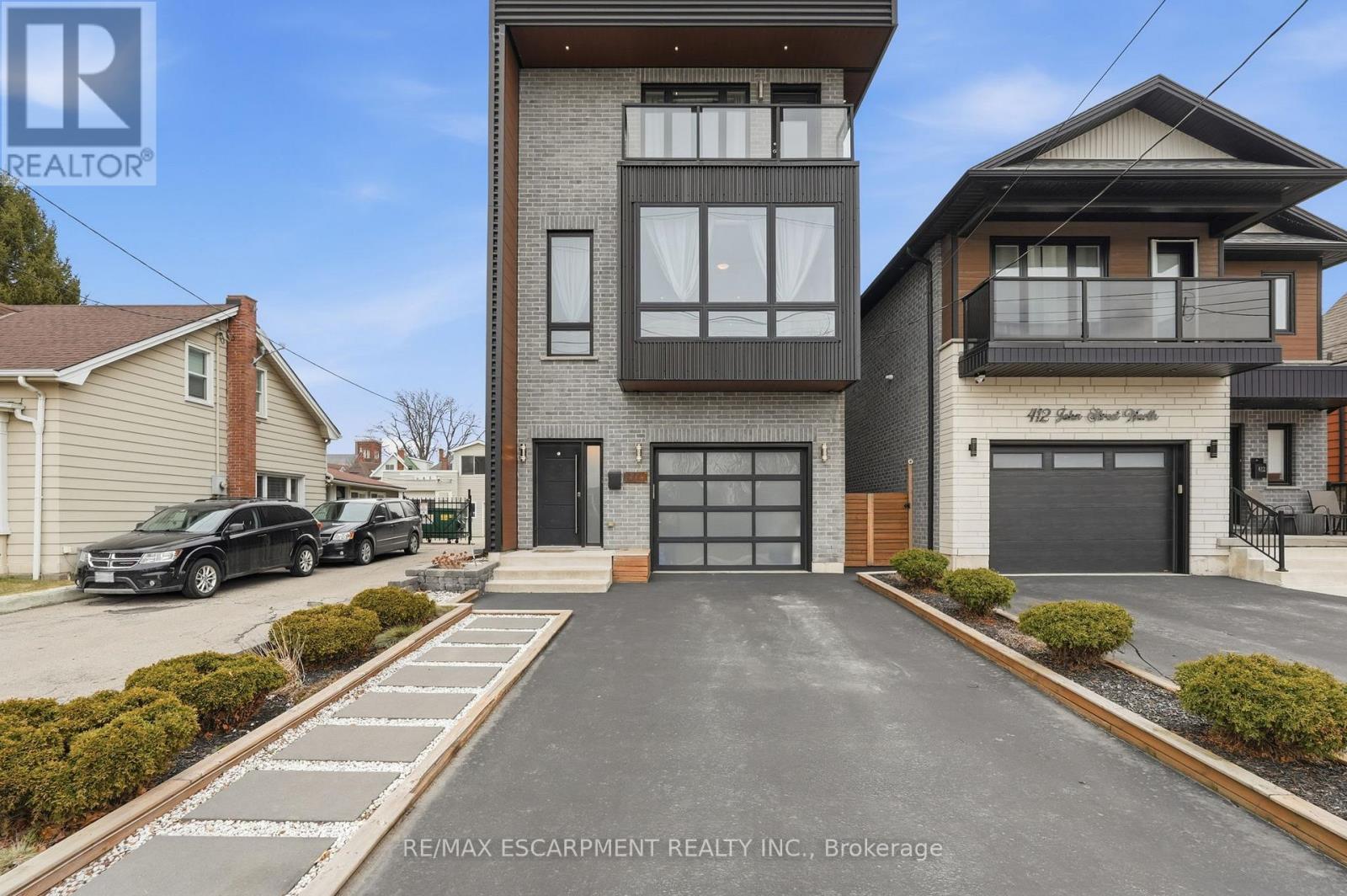 414 John Street, Hamilton, Ontario  L8L 4R3 - Photo 3 - X12906116