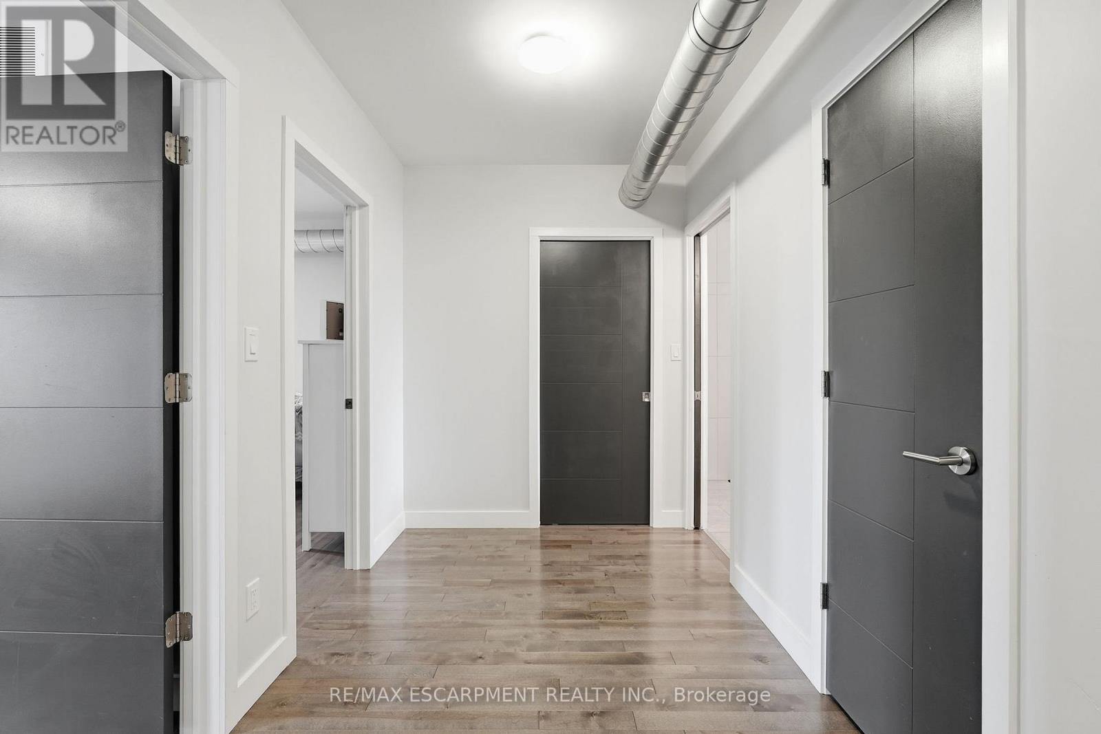 414 John Street, Hamilton, Ontario  L8L 4R3 - Photo 34 - X12906116