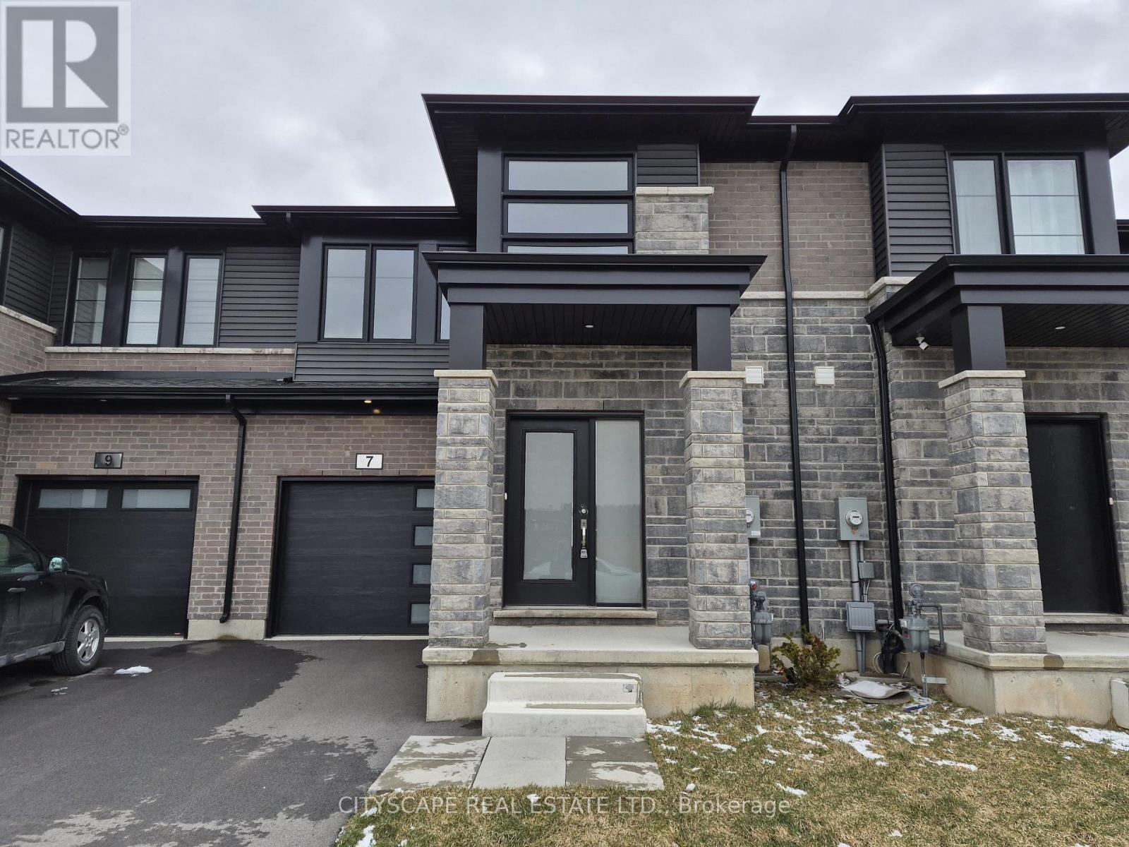 7 SAFFRON WAY, Pelham, Ontario