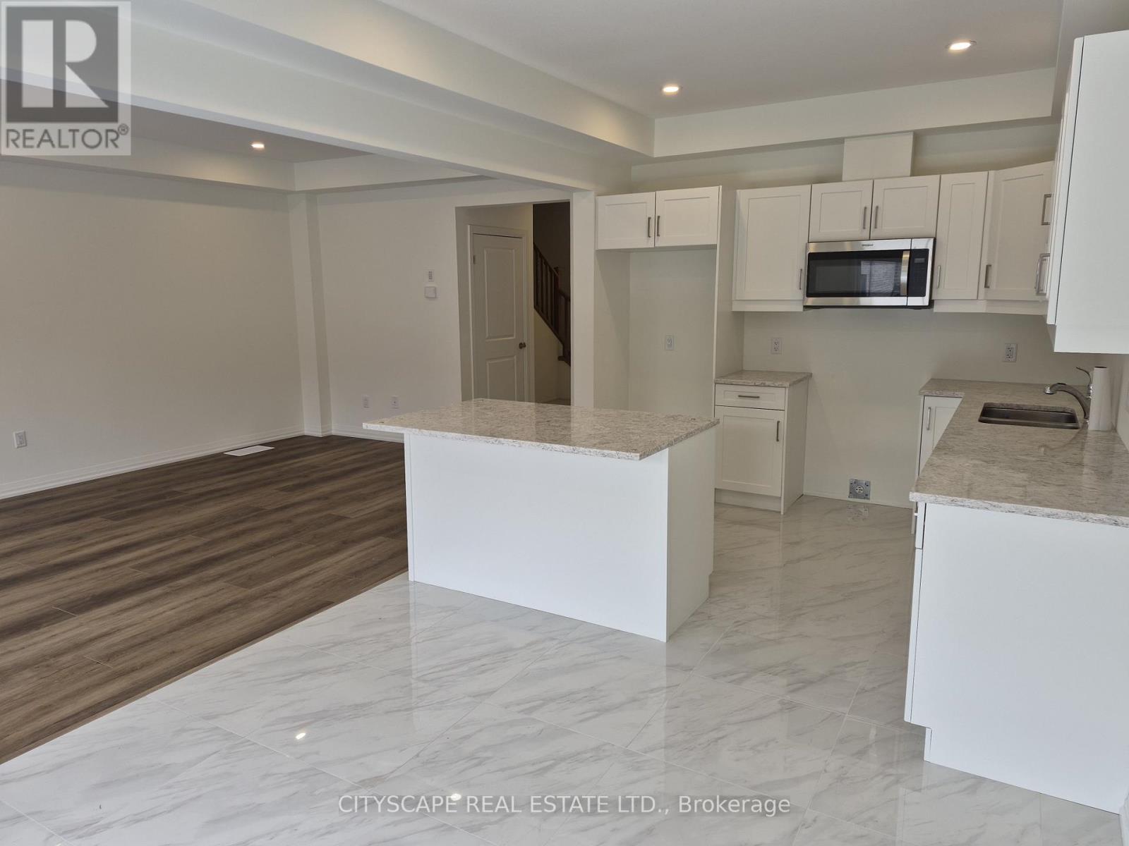 7 Saffron Way, Pelham, Ontario  L0S 1E1 - Photo 8 - X12906144