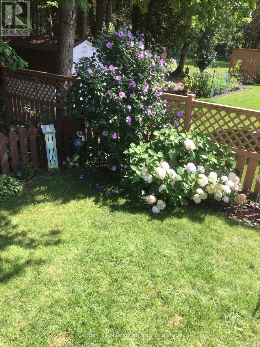 15 Brillinger Drive, Wasaga Beach, Ontario  L9Z 1L4 - Photo 45 - S12906094