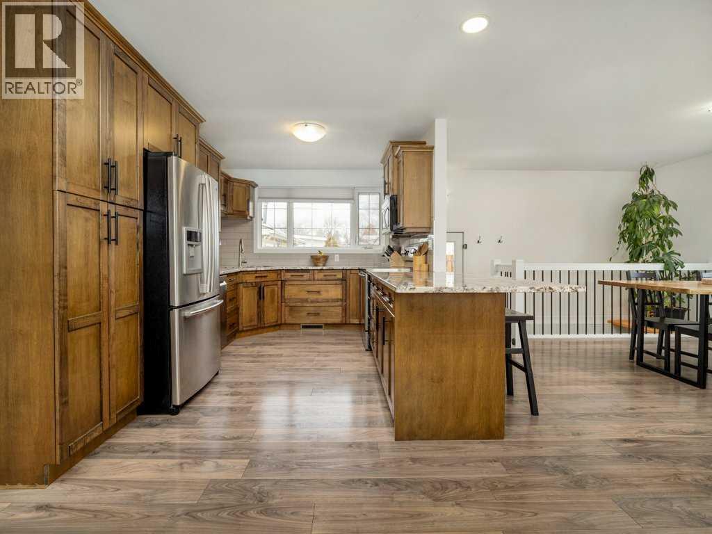 1046 Lakeview Drive S, Lethbridge, Alberta  T1K 3E8 - Photo 8 - A2293883