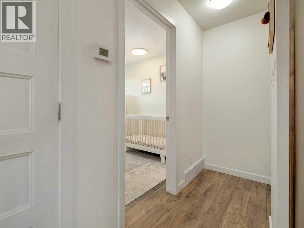 1046 Lakeview Drive S, Lethbridge, Alberta  T1K 3E8 - Photo 21 - A2293883