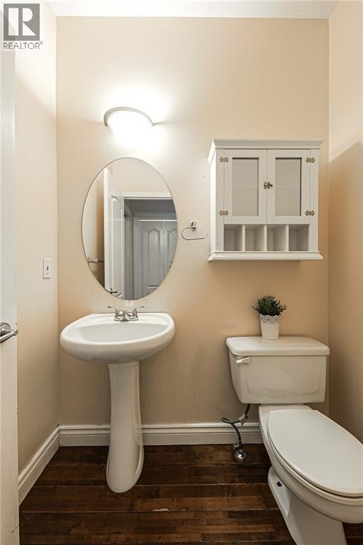 144 Rocky Vista Terrace NW, Calgary, Alberta  T3G 5G7 - Photo 7 - A2292563