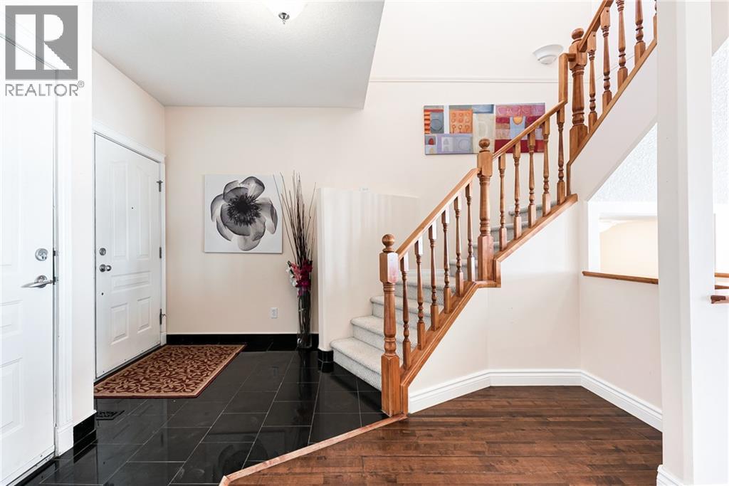 144 Rocky Vista Terrace NW, Calgary, Alberta  T3G 5G7 - Photo 5 - A2292563