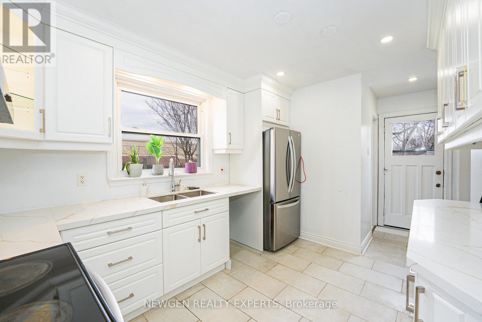 280 King George Road, Brantford, Ontario  N3R 5L6 - Photo 17 - X12889492