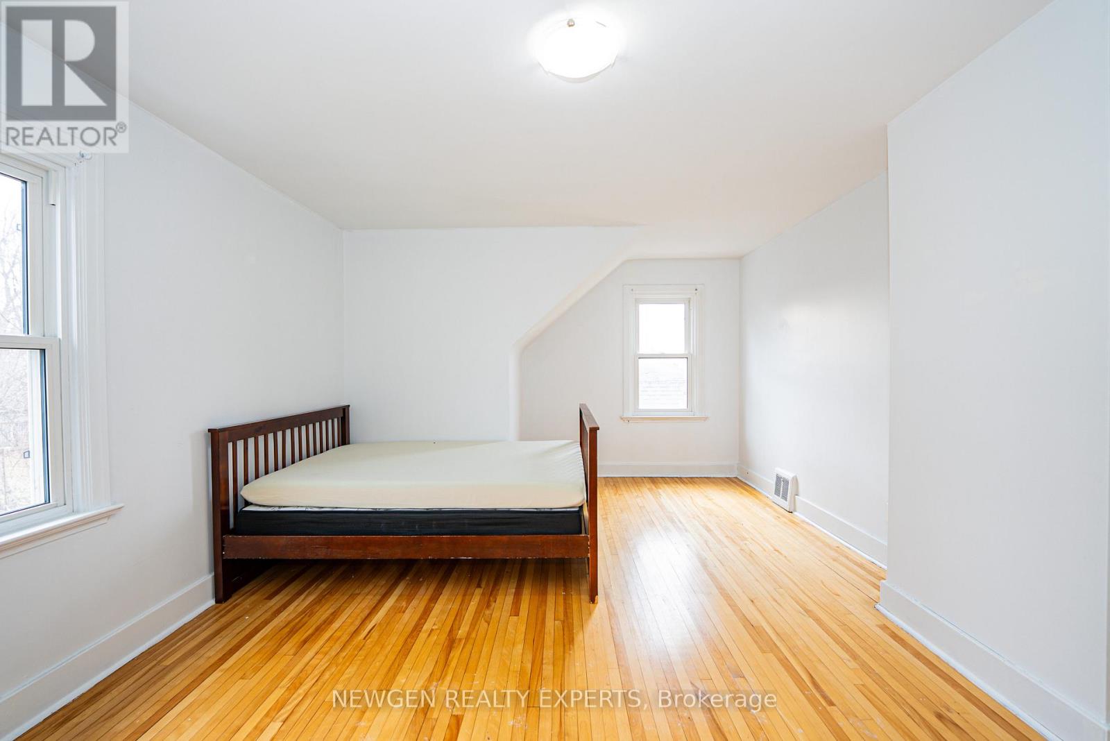 280 King George Road, Brantford, Ontario  N3R 5L6 - Photo 31 - X12889492