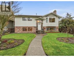 <div class="price">$1,760,000</div> 914 London Street, New Westminster<br><div style="margin-bottom:8px;"><small>Stonehaus Realty Corp.</small></div><div class='bed_bath'>4 Bed | 3 Bath</div>