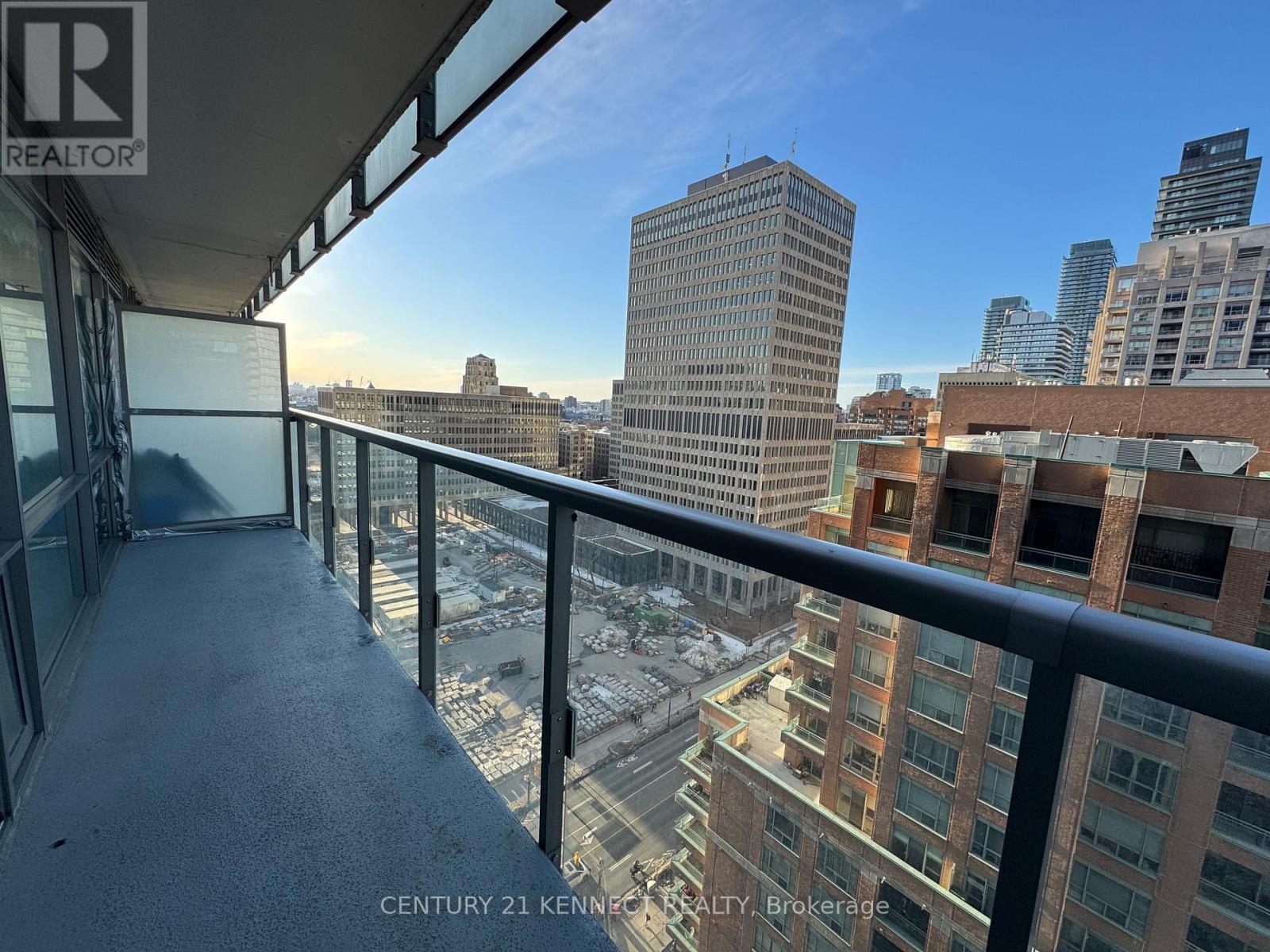 1706 - 37 Grosvenor Street, Toronto, Ontario  M4Y 3G5 - Photo 16 - C12906202