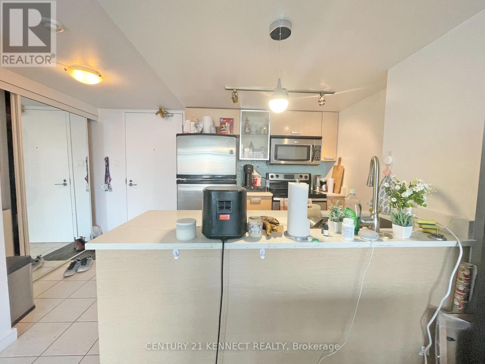 1706 - 37 Grosvenor Street, Toronto, Ontario  M4Y 3G5 - Photo 7 - C12906202