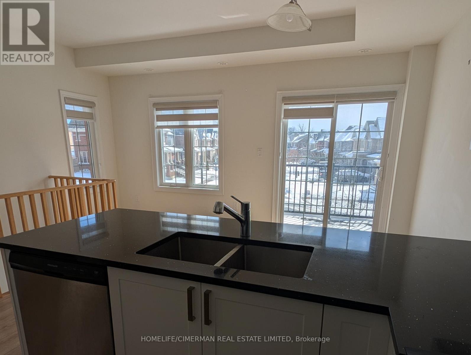 223 Royal Northern Path N, Oshawa, Ontario  L1L 0R6 - Photo 6 - E12906222