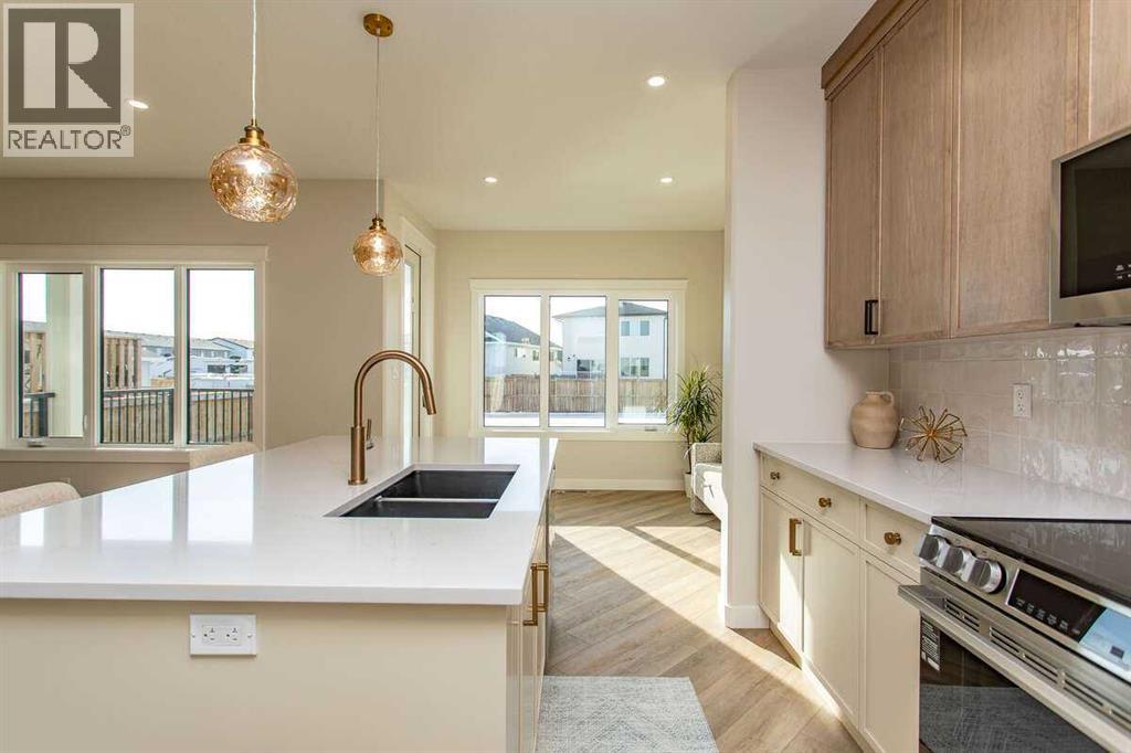 44 Oxford Boulevard, Penhold, Alberta  T0M 1R0 - Photo 6 - A2289523