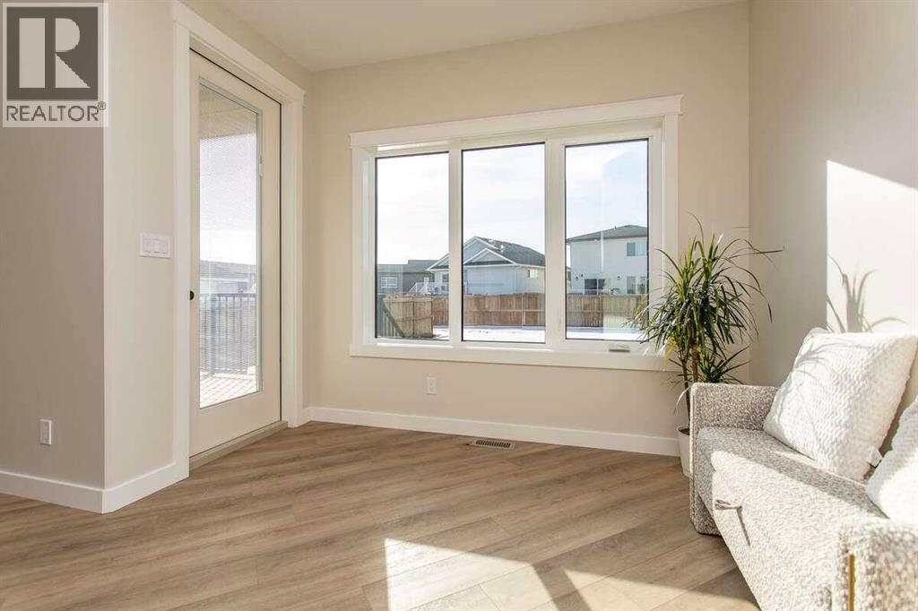 44 Oxford Boulevard, Penhold, Alberta  T0M 1R0 - Photo 10 - A2289523