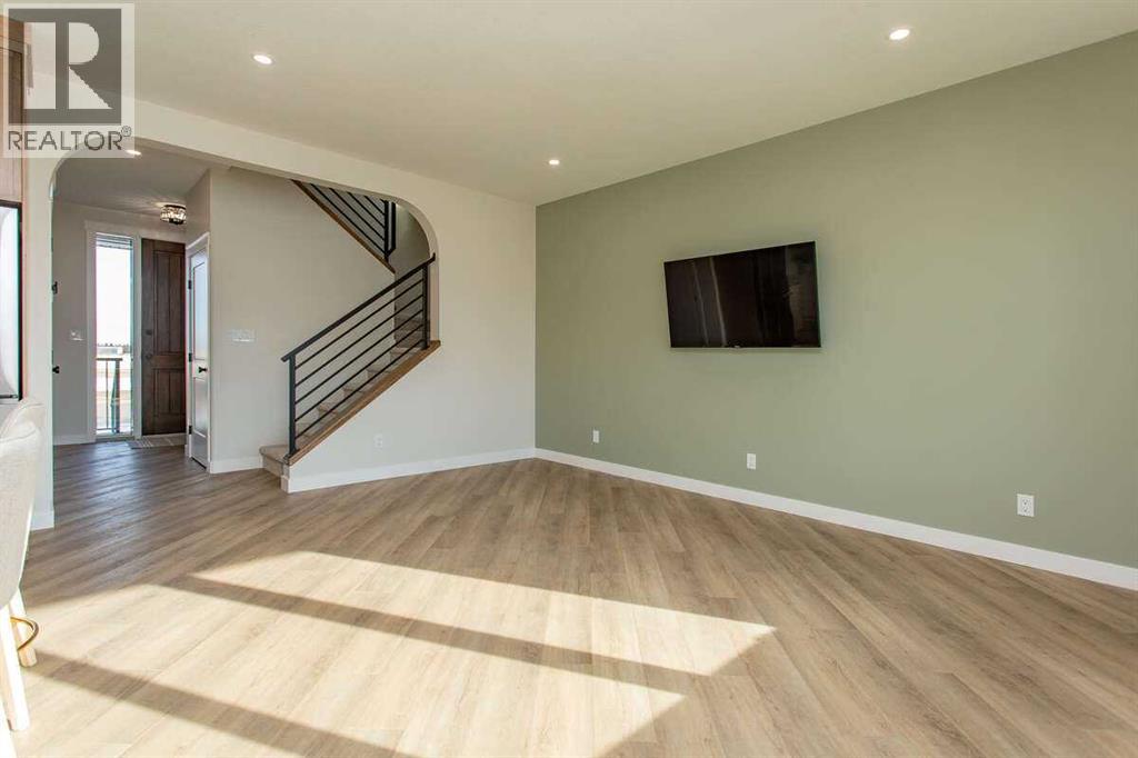 44 Oxford Boulevard, Penhold, Alberta  T0M 1R0 - Photo 13 - A2289523