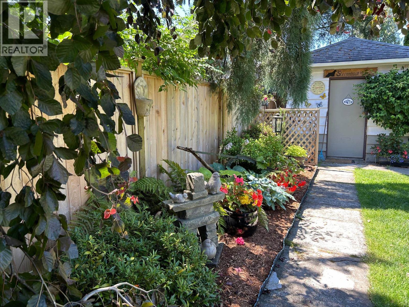 2693 Poplynn Drive, North Vancouver, British Columbia  V7J 2Y1 - Photo 10 - R3100712