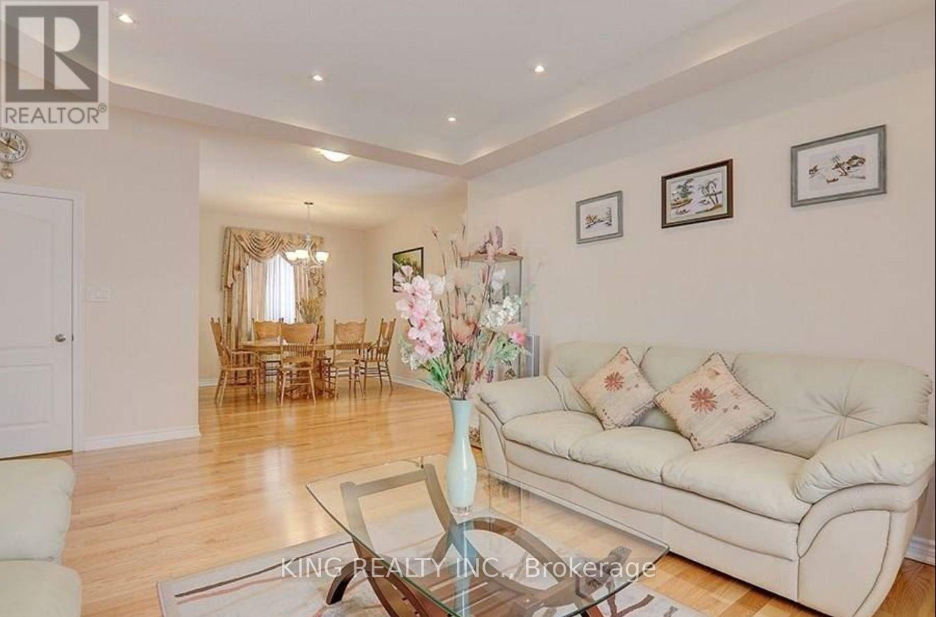 1 Education Road, Brampton, Ontario  L6P 3P2 - Photo 4 - W12906200