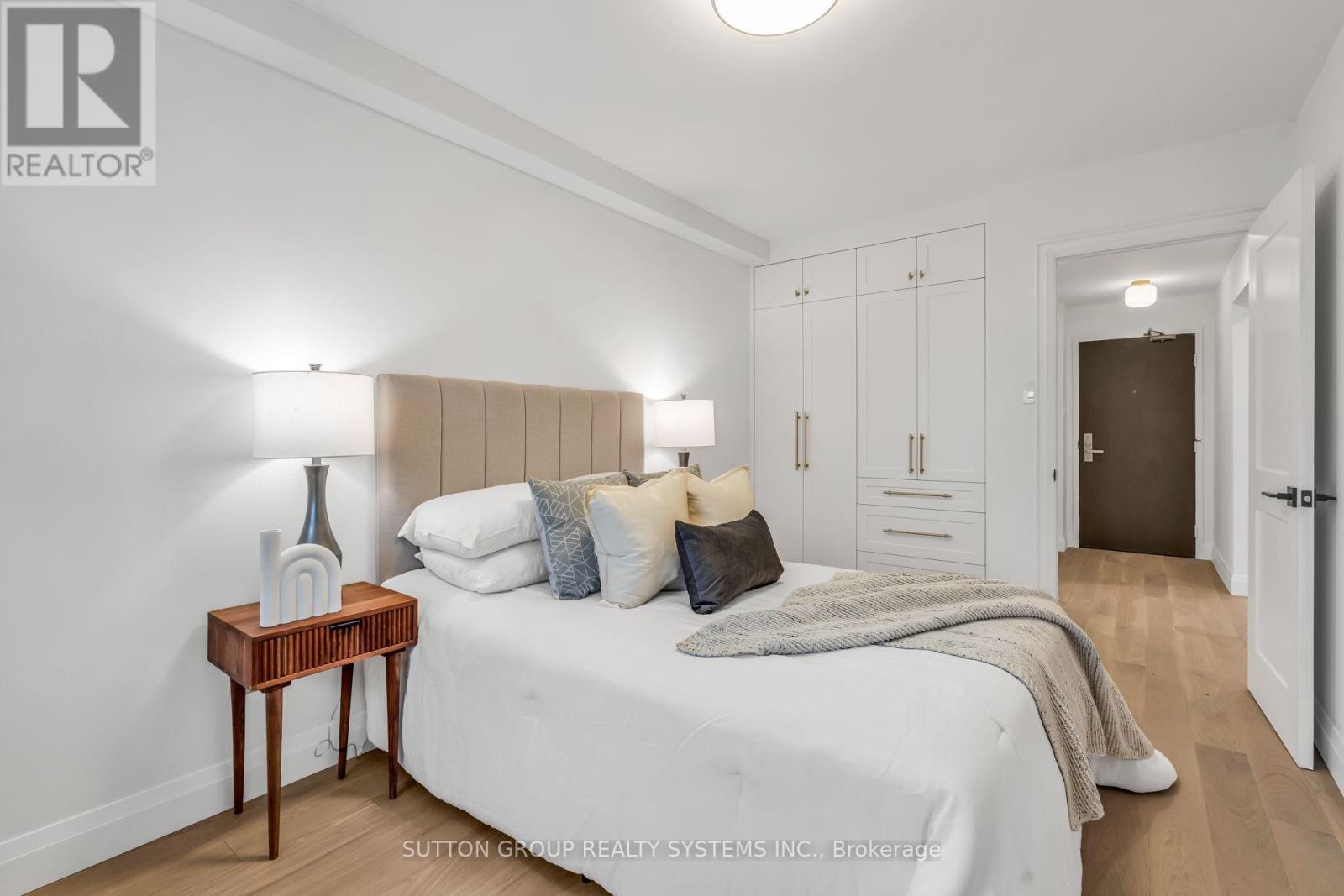 706 - 45 Southport Street, Toronto, Ontario M6S 3N5 - Photo 16 - W12906208