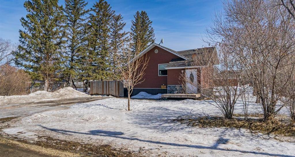 R39 House for sale:  4 bedroom 852 sq.ft. (Listed 2026-03-21)