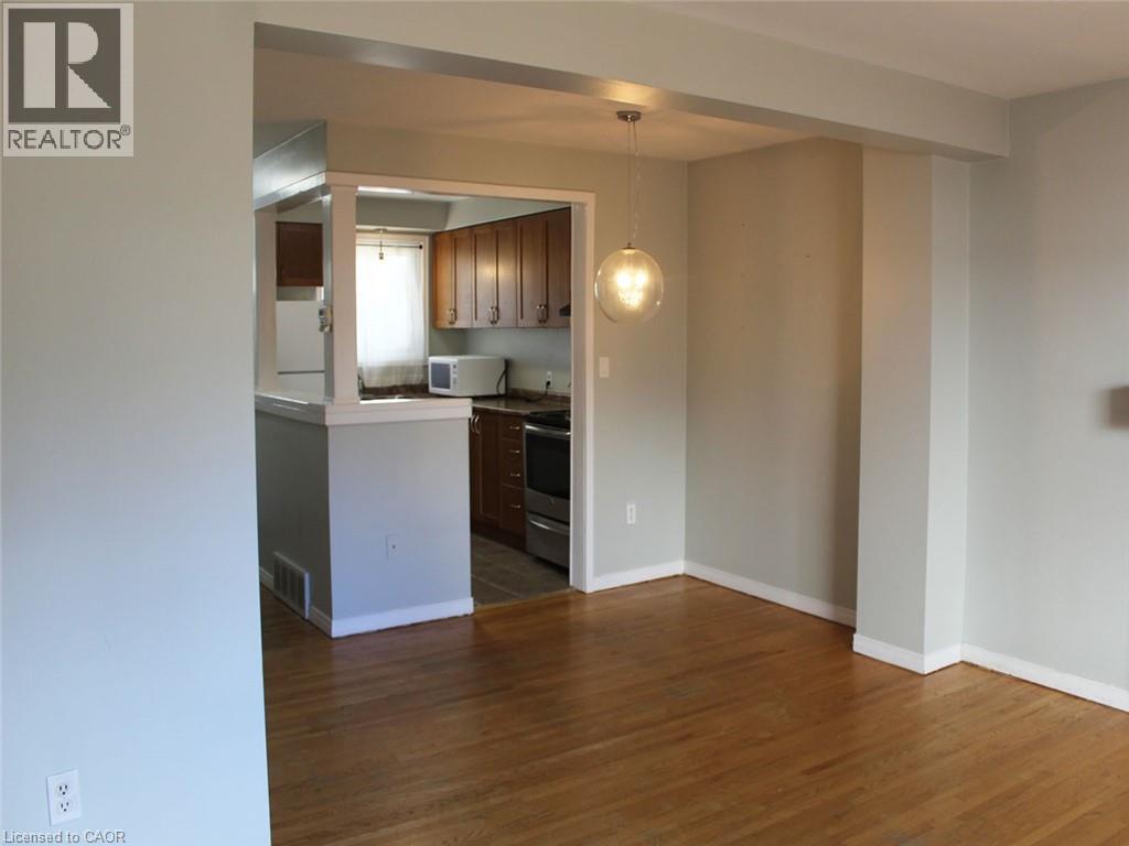 11 Colmar Place Unit# 1, Dundas, Ontario  L9H 4L1 - Photo 4 - 40776220