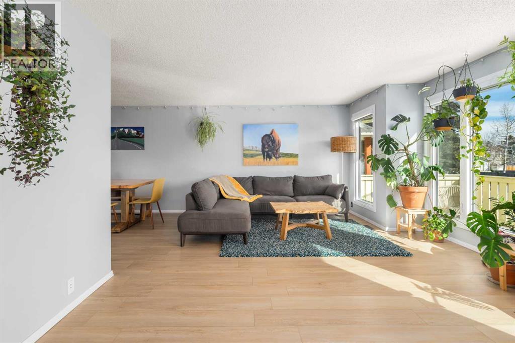 92 Millcrest Green SW, Calgary, Alberta  T2Y 2J8 - Photo 2 - A2294599