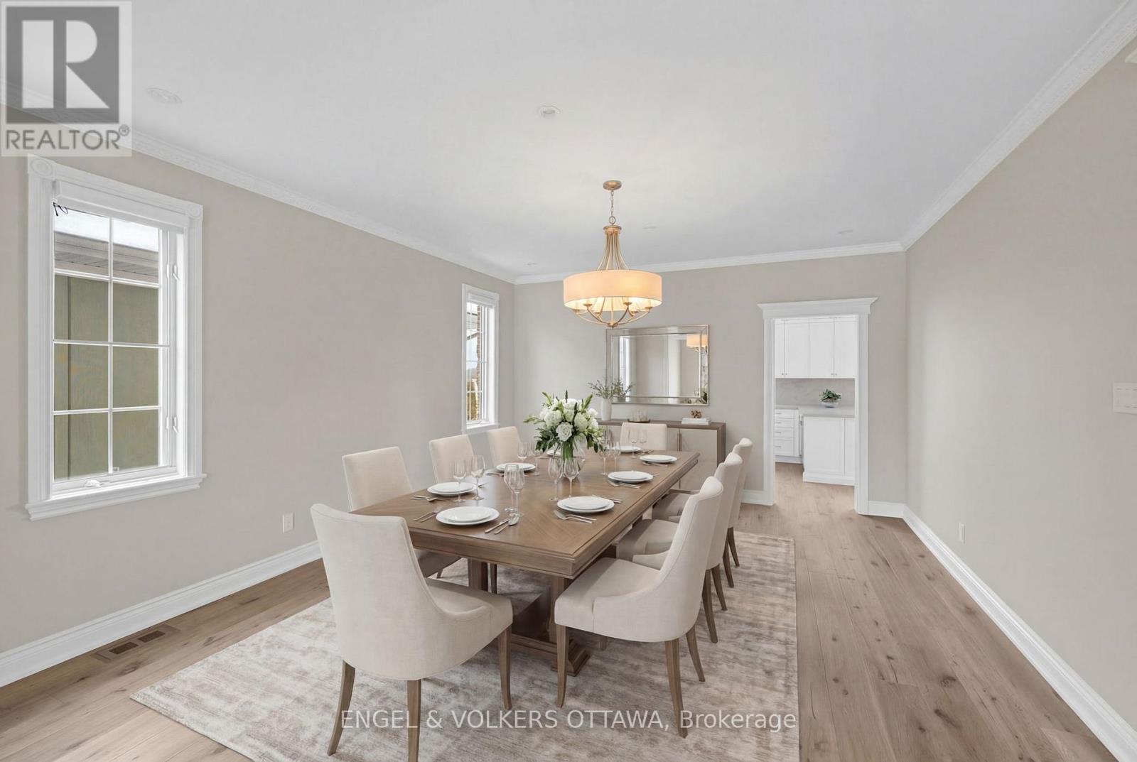 6373 Radisson Way, Ottawa, Ontario  K1C 2Z9 - Photo 10 - X12906240