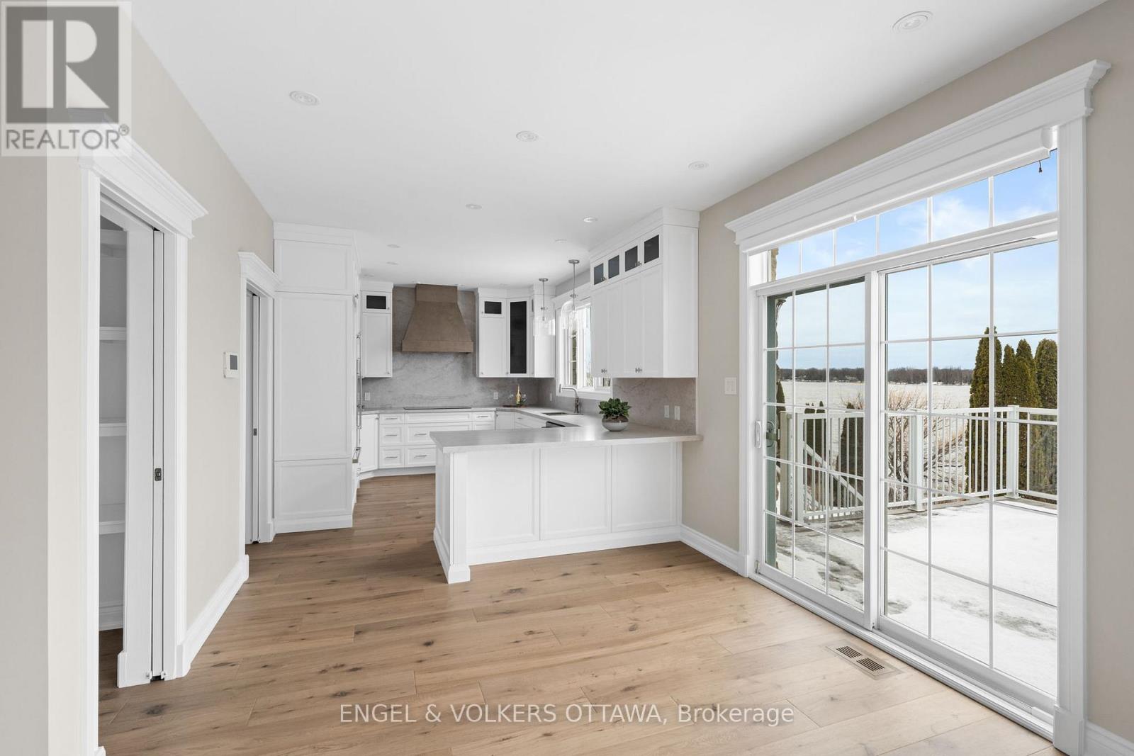 6373 Radisson Way, Ottawa, Ontario  K1C 2Z9 - Photo 16 - X12906240