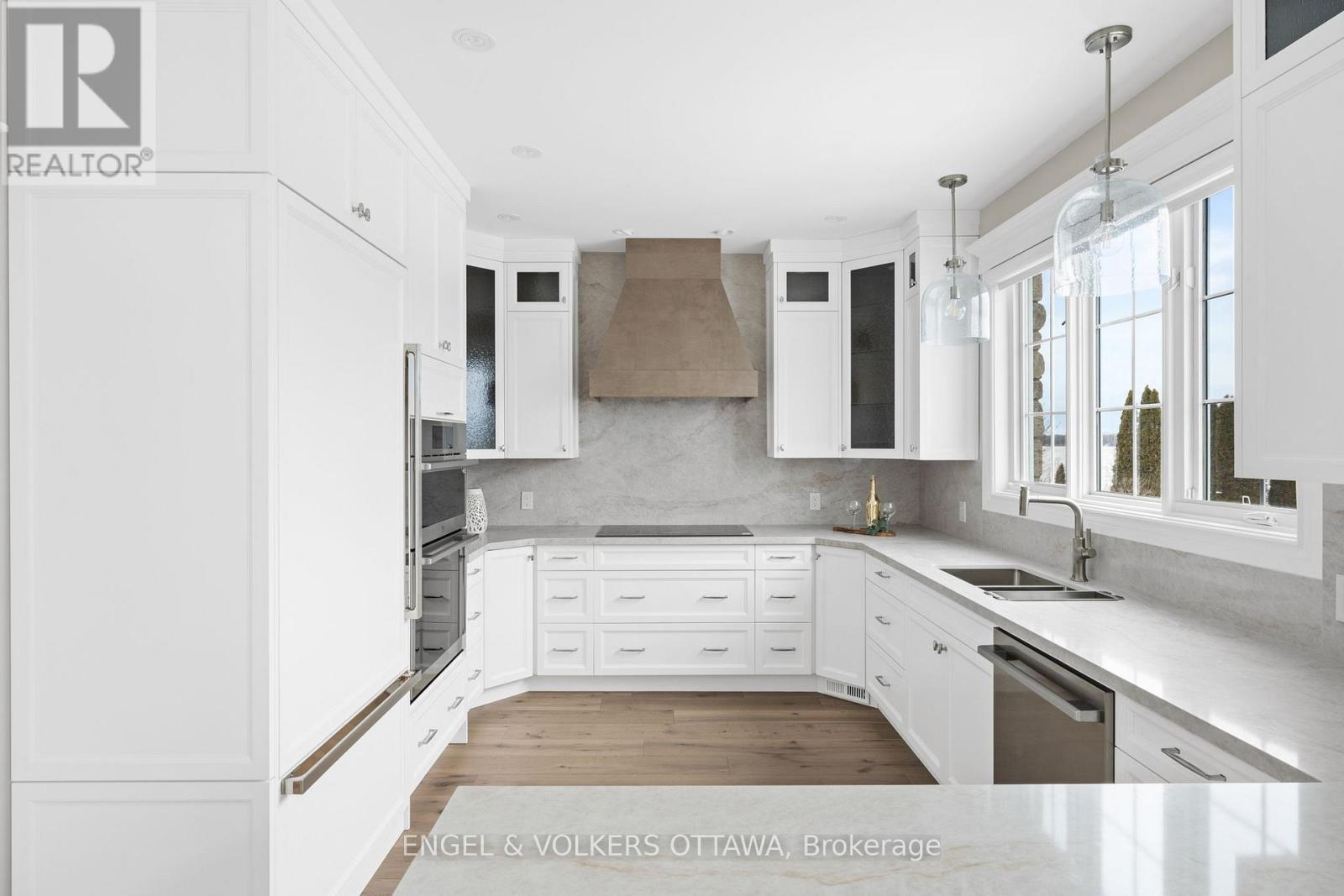 6373 Radisson Way, Ottawa, Ontario  K1C 2Z9 - Photo 17 - X12906240