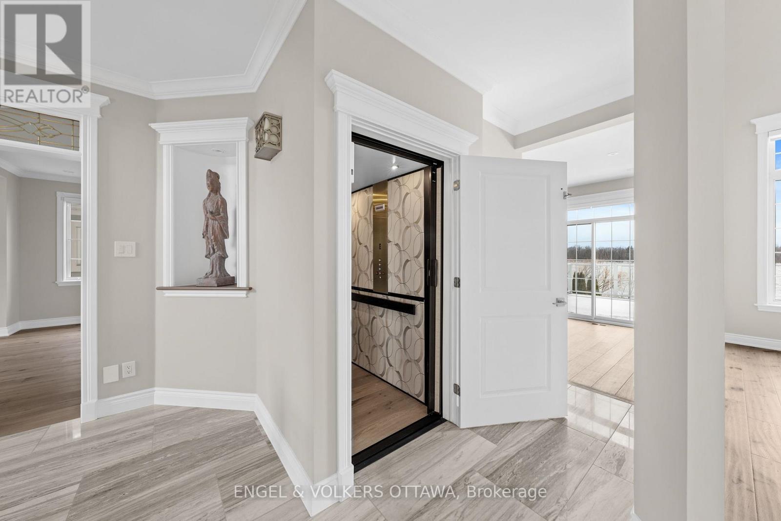 6373 Radisson Way, Ottawa, Ontario  K1C 2Z9 - Photo 20 - X12906240