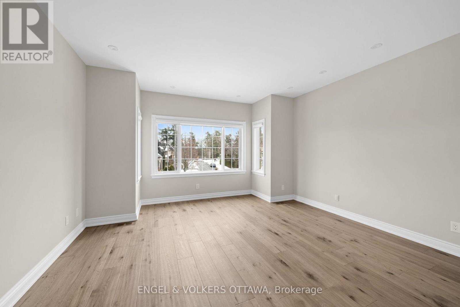 6373 Radisson Way, Ottawa, Ontario  K1C 2Z9 - Photo 30 - X12906240