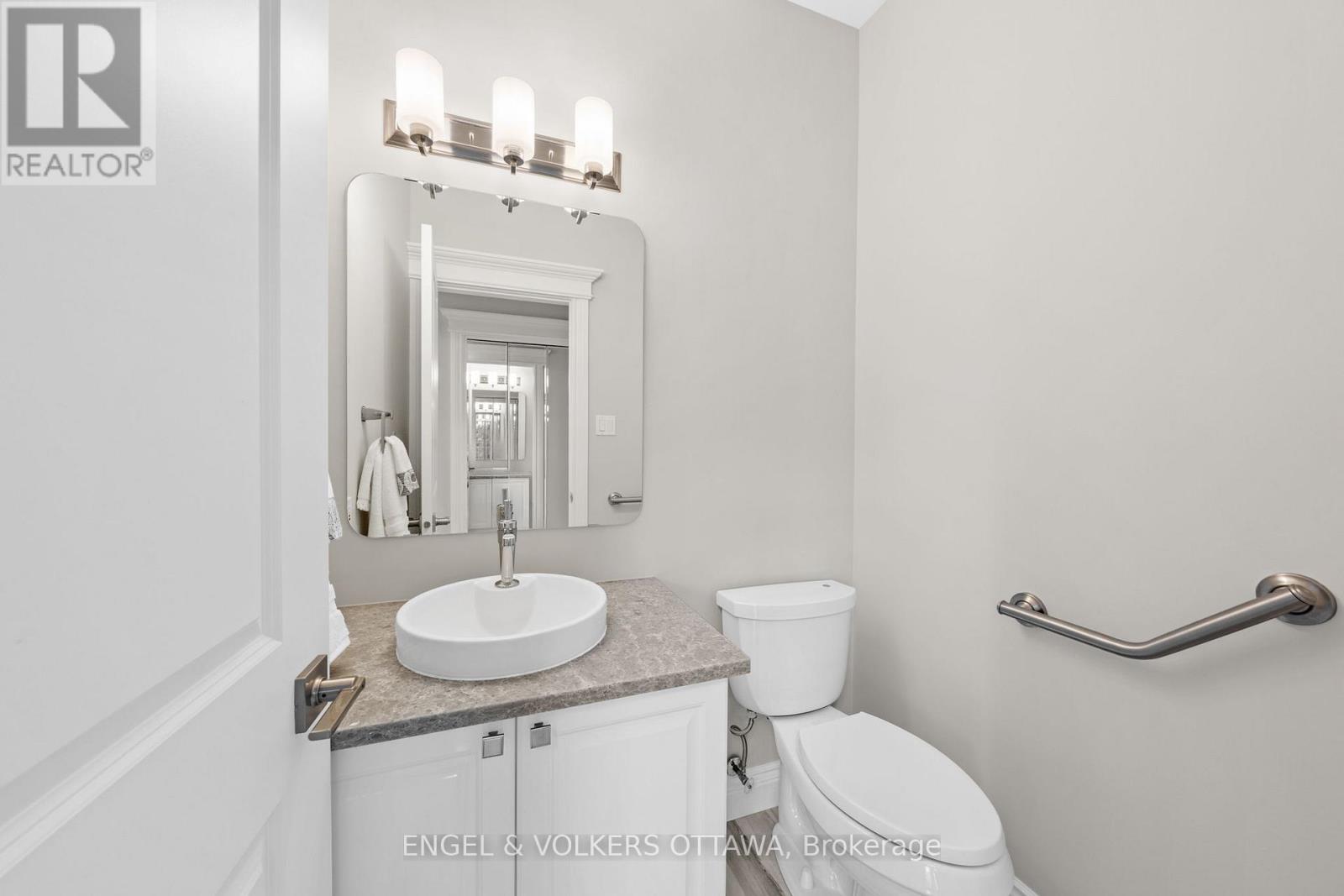 6373 Radisson Way, Ottawa, Ontario  K1C 2Z9 - Photo 35 - X12906240