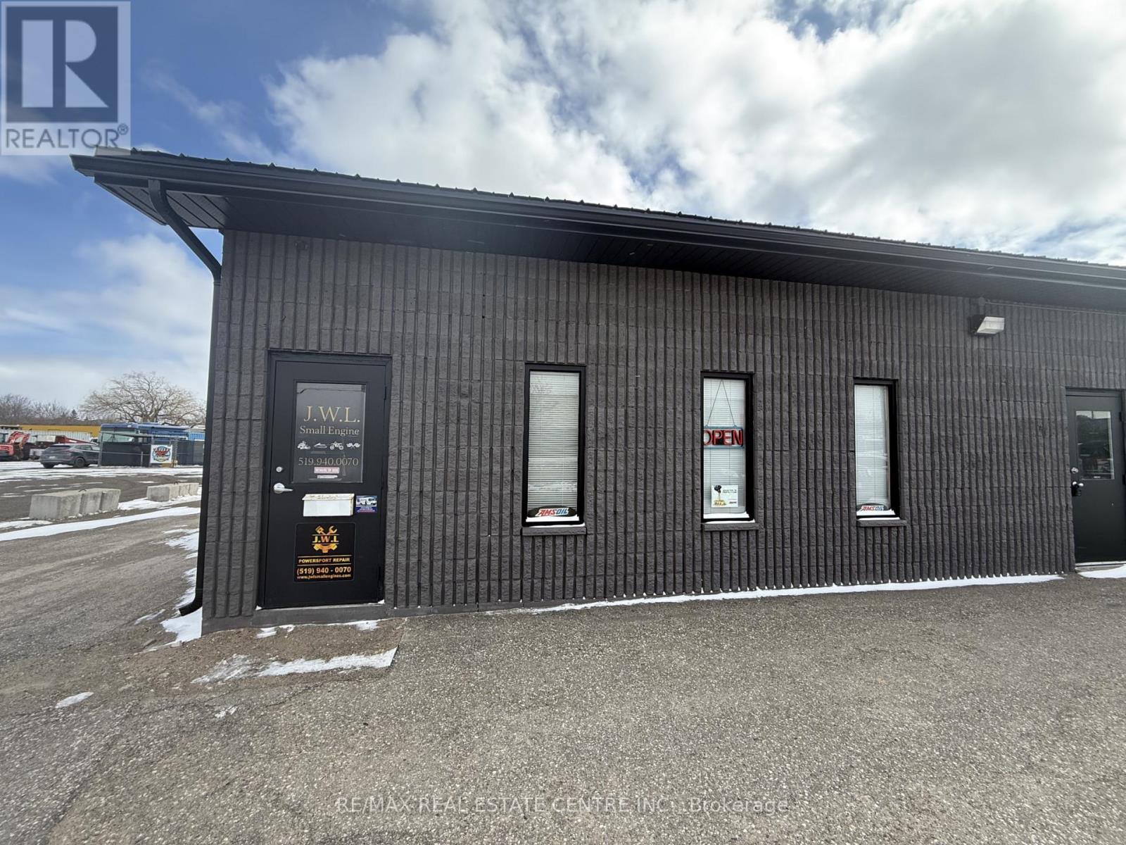 27 ROBB BOULEVARD, Orangeville, Ontario