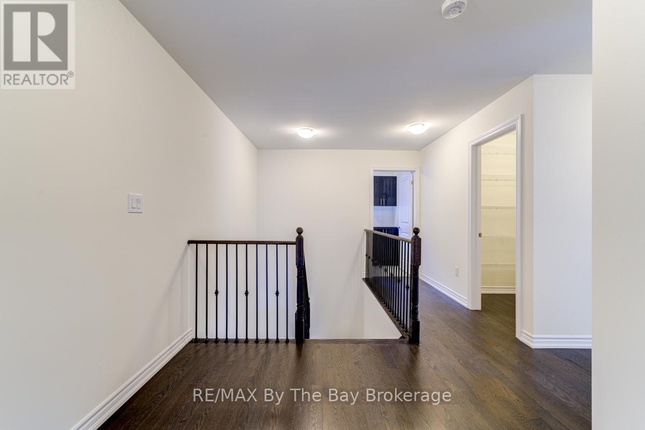 174 Mapleside Drive, Wasaga Beach, Ontario  L9Z 0L4 - Photo 20 - S12906294