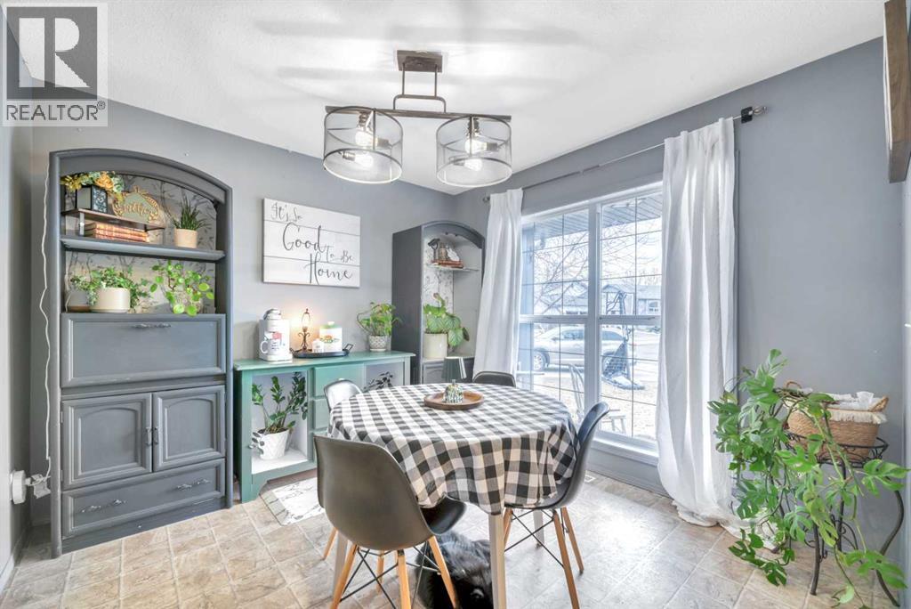 512 Highland Close, Strathmore, Alberta  T1P 1A5 - Photo 8 - A2285489