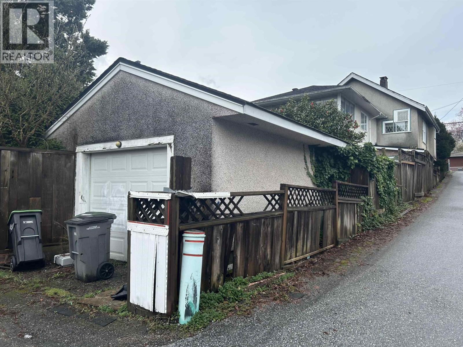 4132 Balkan Street, Vancouver, British Columbia  V5V 3Z2 - Photo 5 - R3101906