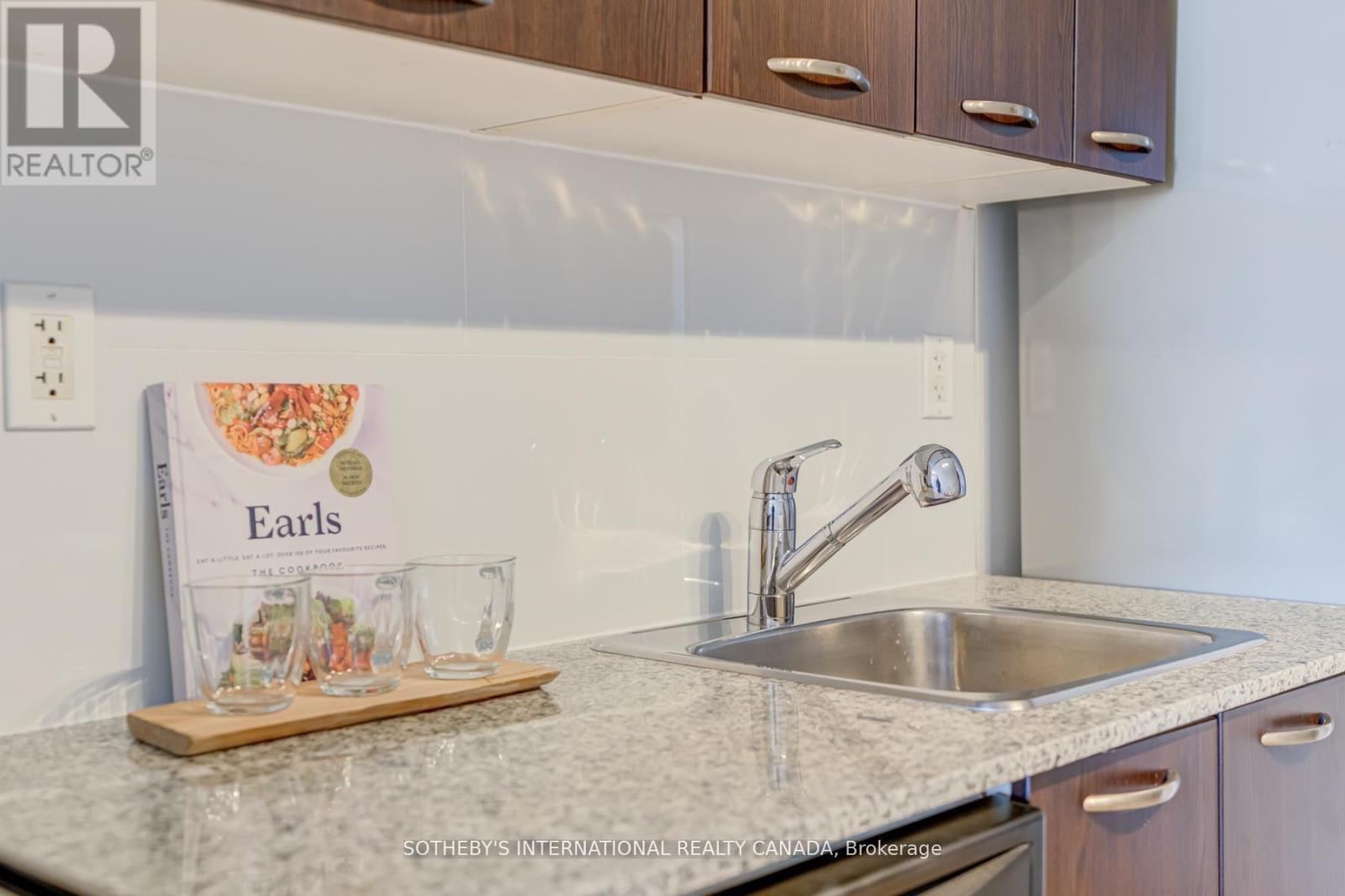 916 - 150 Sudbury Street, Toronto, Ontario M6J 3S8 - Photo 7 - C12906270